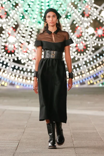 Look 70
